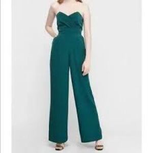 Worn once | emerald green straplesss jumper w/ pockets | Size 16 | Express